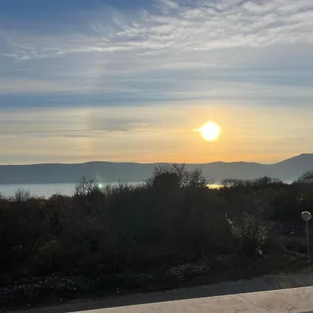 Seaside Villa Linardići